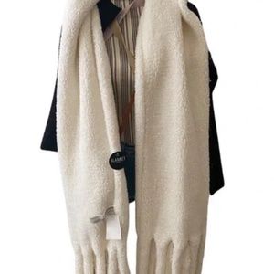 NWT Cozy plush fringed Blanket Scarf